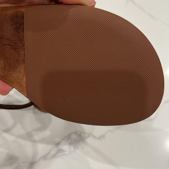 GIUSEPPEZANOTTI.COM

Giuseppe Zanotti sandals very good condition. - Picture 5 of 9